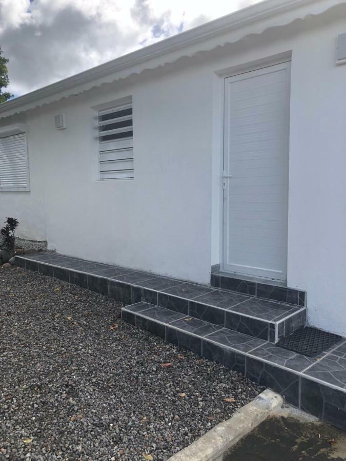 Vila Belcourt Baie-Mahault Exteriér fotografie